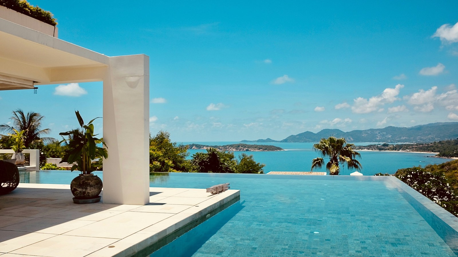 Infinity pool overlooking a bay and islands